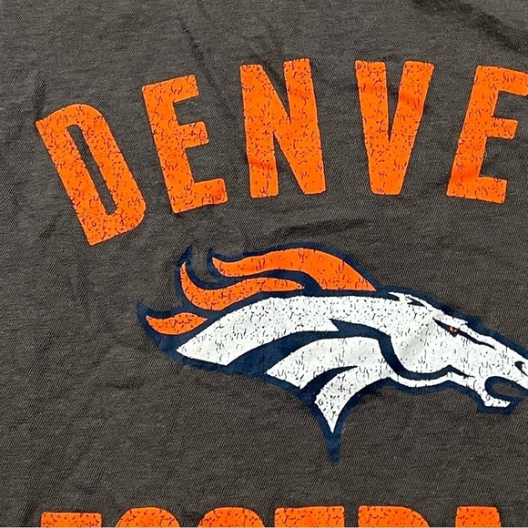 Retro Denver Broncos NFL Football Creweck Sports Tee Tshirt - Picture 4 of 5